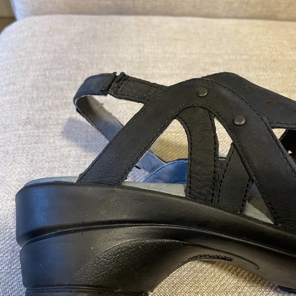 MERRELL "Veranda" Wedge Ankle Strap Sandal, Black Leather - 10 - Picture 13 of 14